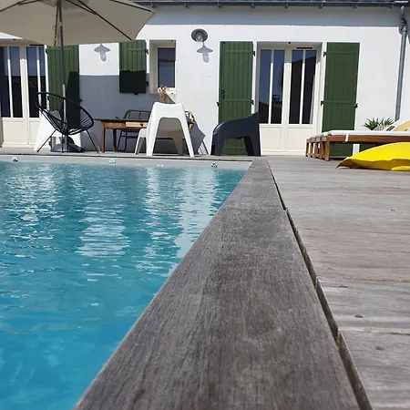 Avec Piscine Chauffee