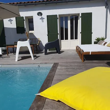 Avec Piscine Chauffee
